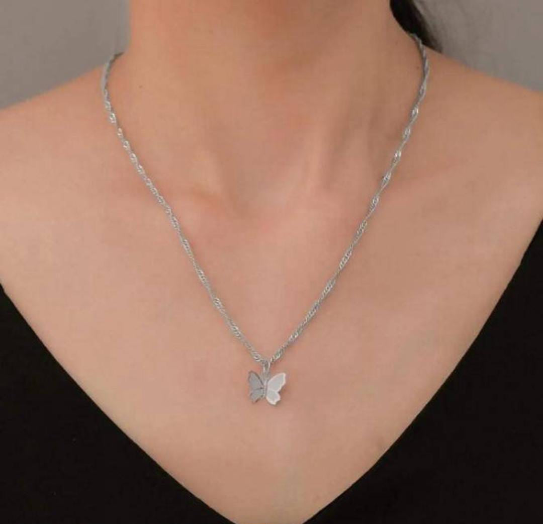 Beautiful Butterfly Necklace